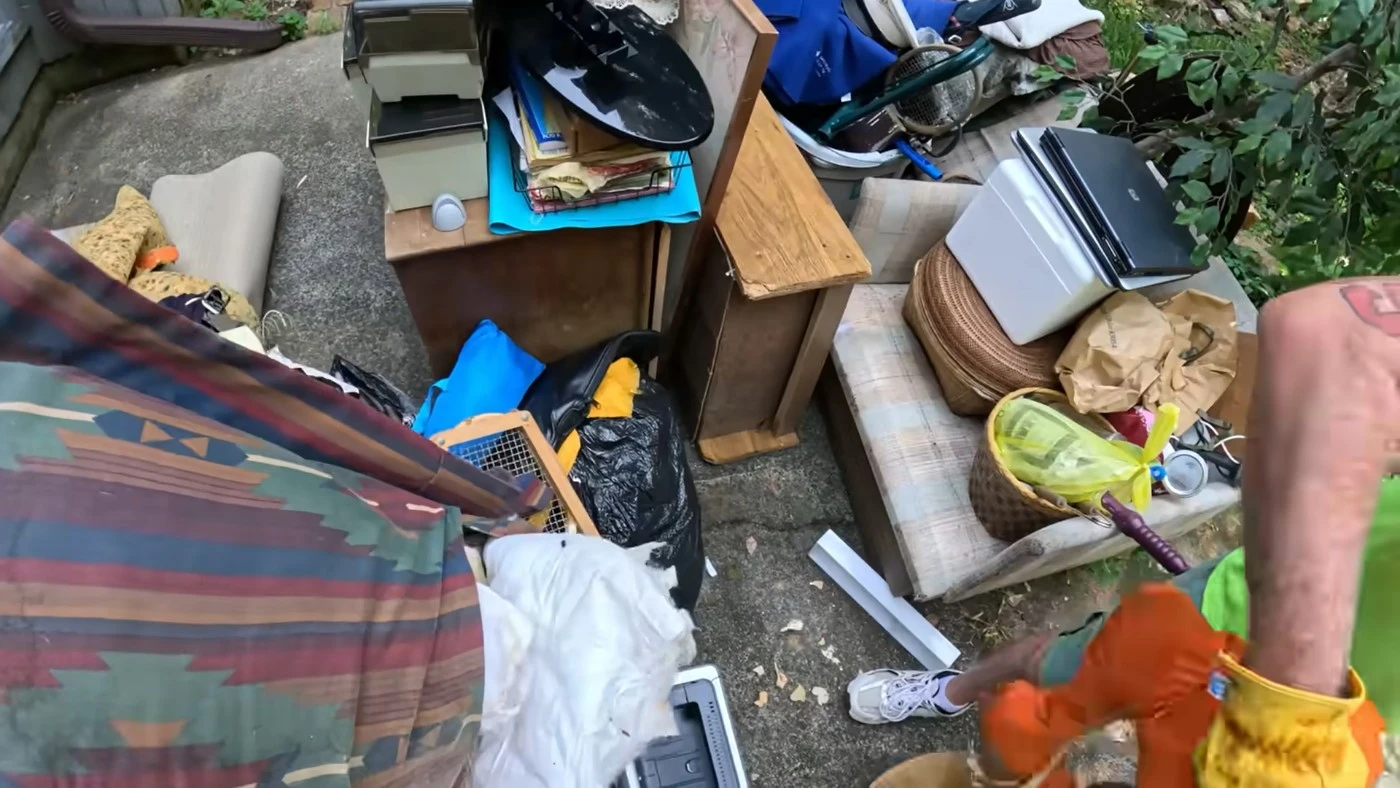 Haul Fellas removing unwanted items at a Charlotte property